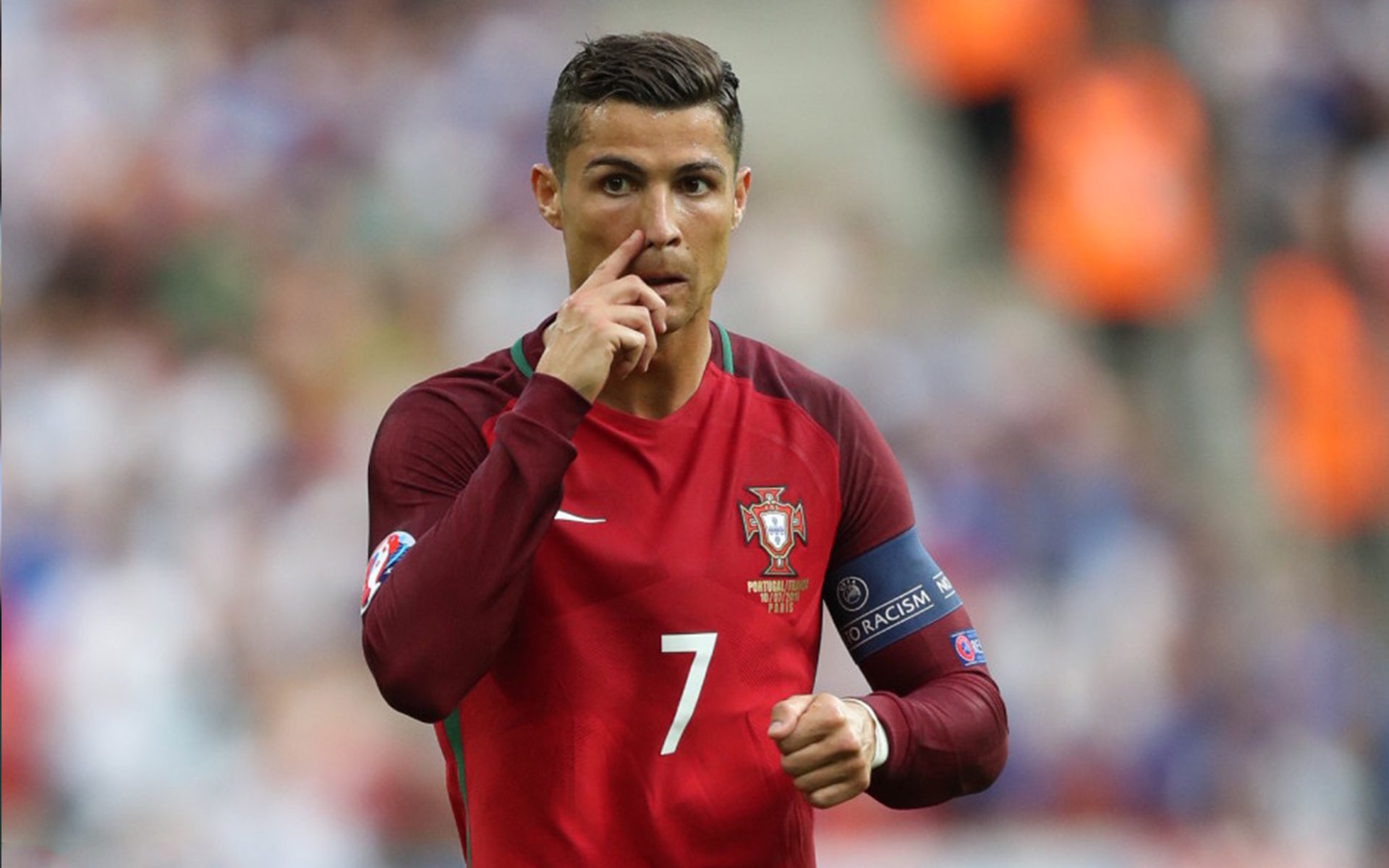 响应绿色环保：比赛场馆采用可持续材料，赛事场馆利用问题